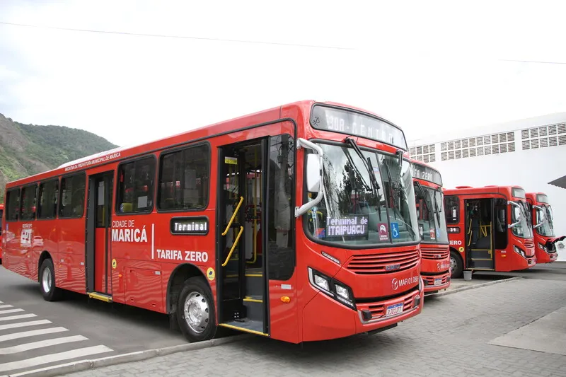 O atendimento presencial aos usuários dos ônibus Tarifa Zero e das bicicletas vermelhinhas acontece das 9h às 16h