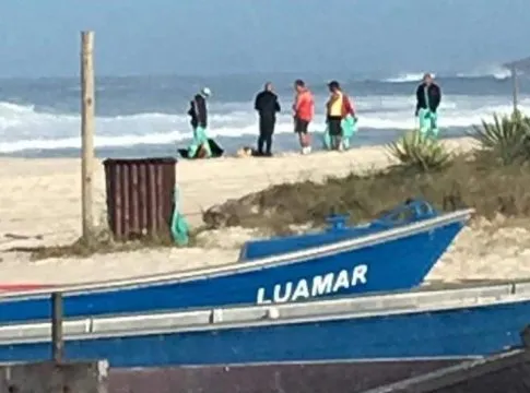 Parte do corpo foi encontrada na praia de Itaúna