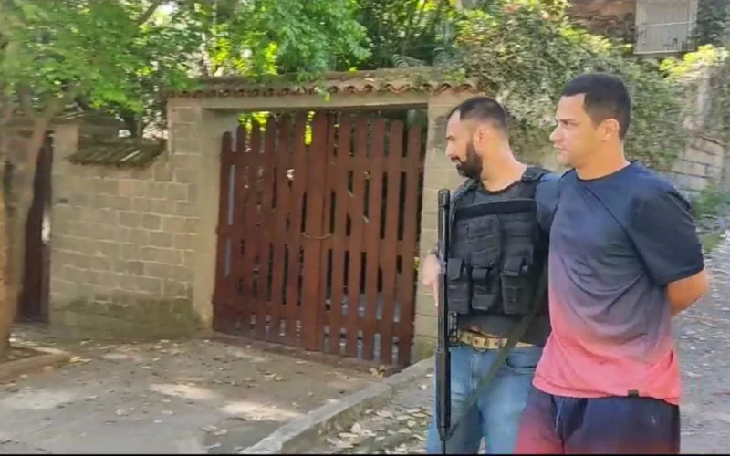 O homem foi indiciado pelo crime de lesão corporal e encaminhado ao sistema prisional