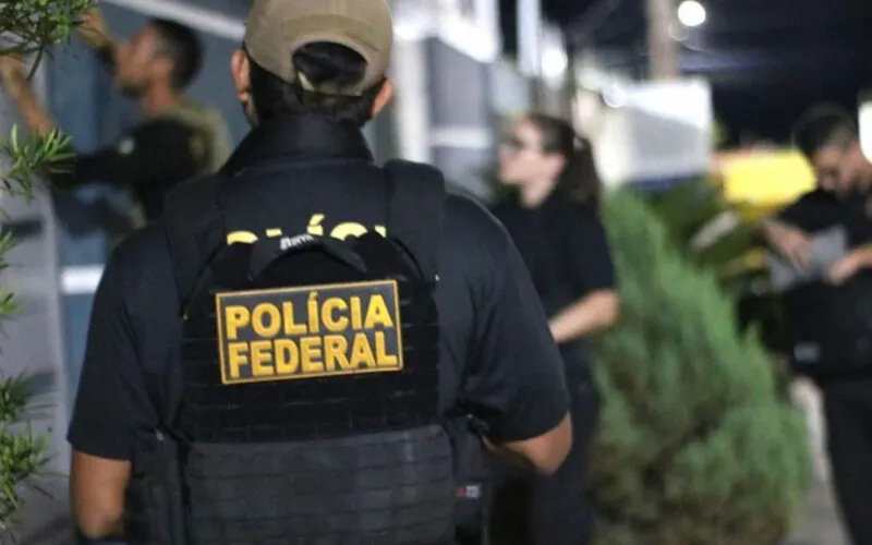 Investigação da PF apontam que grupo fraudava comprovantes necessários para obtenção de arma