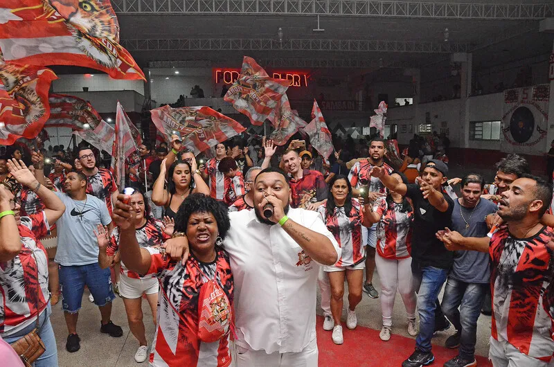 Porto da Pedra será a primeira escola a desfilar na Marquês de Sapucaí, no domingo de Carnaval, dia 11 de fevereiro