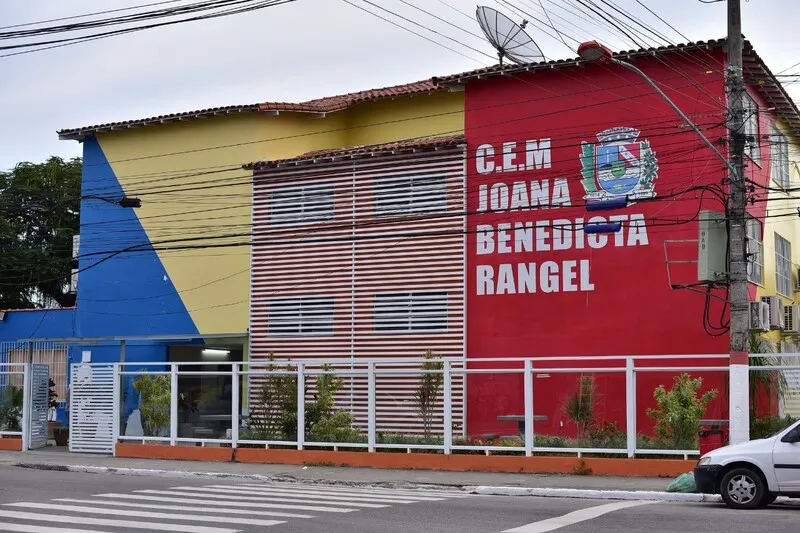 Centro Educacional Joana Benedicta Rangel é uma das escolas a oferecer o EJAI