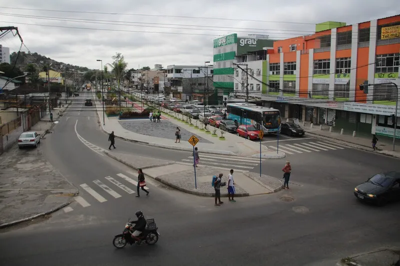 De acordo com a Secretaria de Transportes, fica proibido o estacionamento de veículos no trecho da interdição