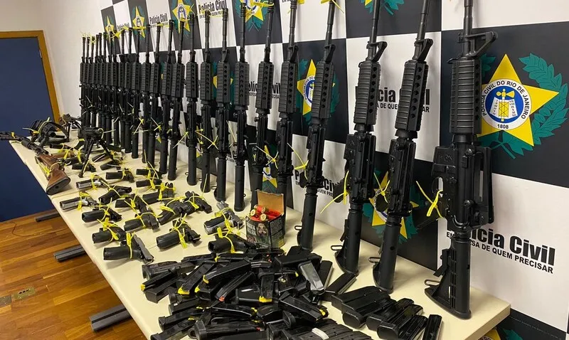 Em junho deste ano, o estado do Rio de Janeiro já contabilizava 3.118 armas de fogo apreendidas