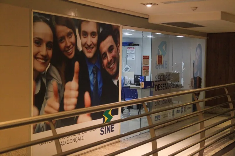 Os interessados devem comparecer à unidade do Sine do Partage Shopping
