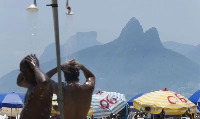 A previsão é que temperaturas cheguem à 45°C em alguns locais do país