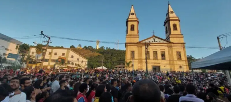 Na próxima quinta-feira (8), a cidade de São Gonçalo vai receber o maior tapete de sal de Corpus Christi da América Latina