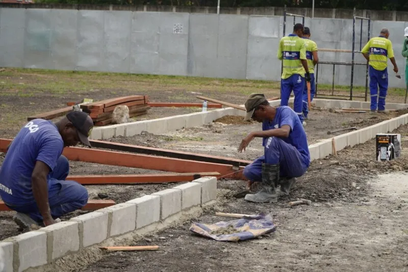 Uma equipe do Departamento de Conservação e Obras (DCO) está construindo o espaço, de 20 metros