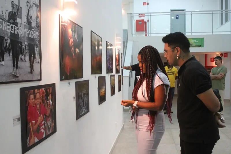 A realidade e identidade da população também são destaque na exposição