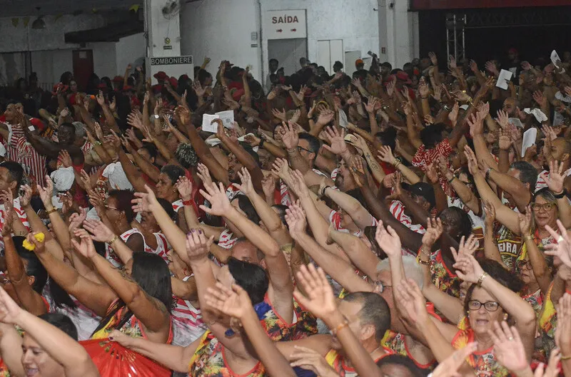 No Carnaval de 2024, a Unidos do Porto da Pedra, levará para a Marquês de Sapucaí o enredo “O Lunário Perpétuo: A Profética do Saber Popular”