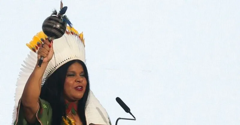 Sonia Guajajara, ministra dos Povos Indígenas