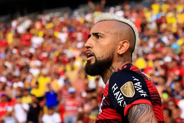 Vidal já sabe que não seguirá no Brasil, mas ainda não decidiu seu futuro clube