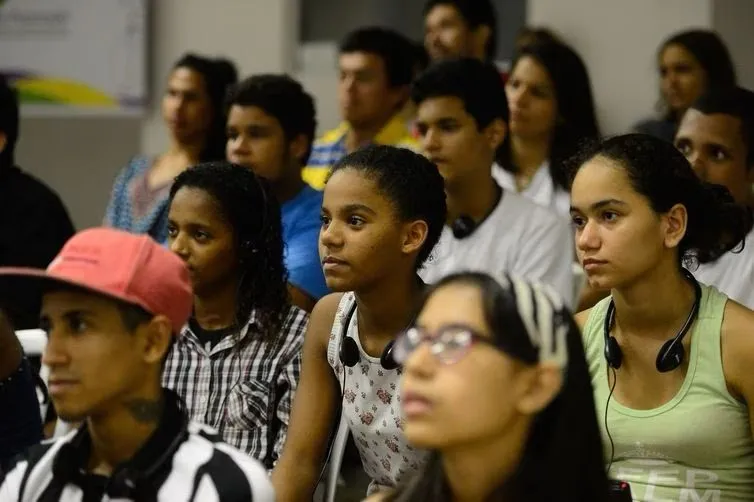 Programa visa preparar alunos da rede pública estadual