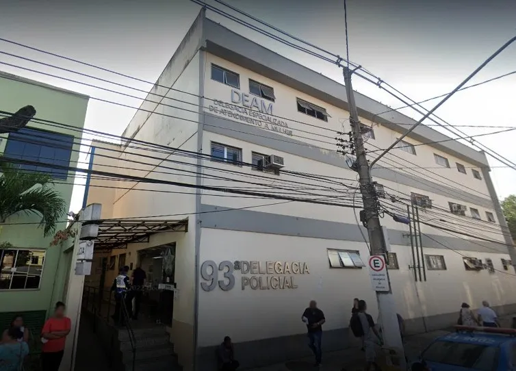 A mulher foi levada para uma unidade de saúde pelo acusado, no mesmo dia, mas chegou sem vida ao local