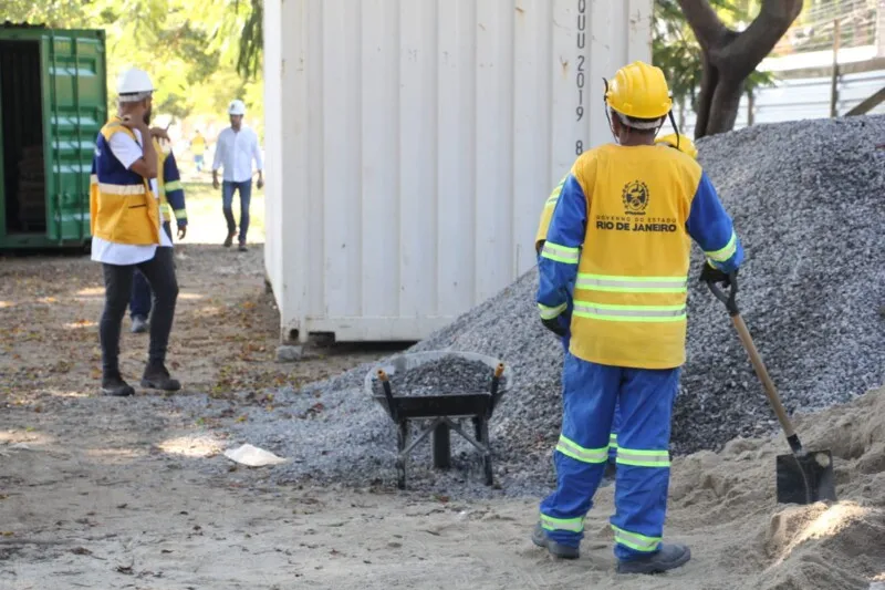 Funcionários já trabalham em canteiro de obras no Patronato