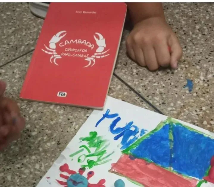 Livro 'Cambada' virou a base de trabalho da professora