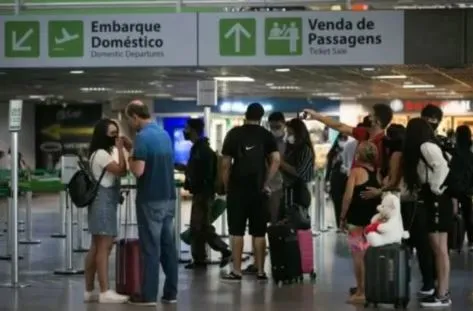 Continuam mantidos os desembarques por filas para evitar aglomeração