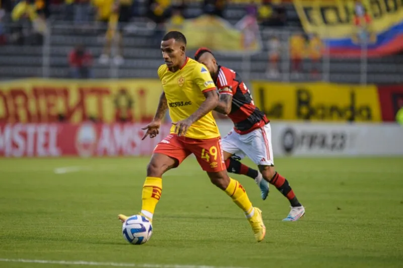 Aucas venceu o Flamengo de virada, em Quito, no Equador