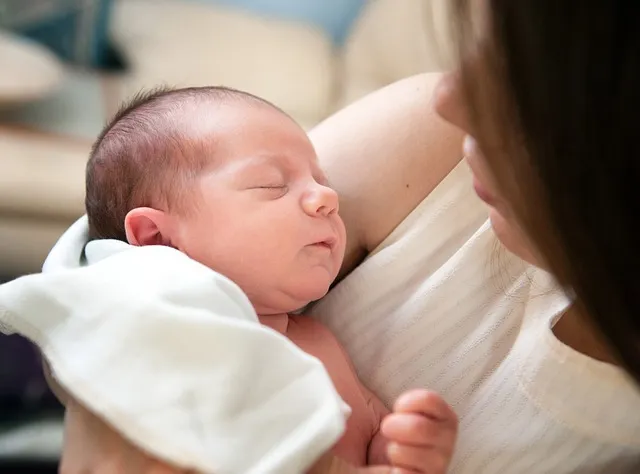 Mulheres que desejam realizar a doação, é necessário produzir volume de leite maior do que seu próprio filho precisa