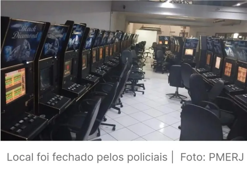 Polícia averigua denúncia e encontra um bingo com 97 máquinas caça-níqueis