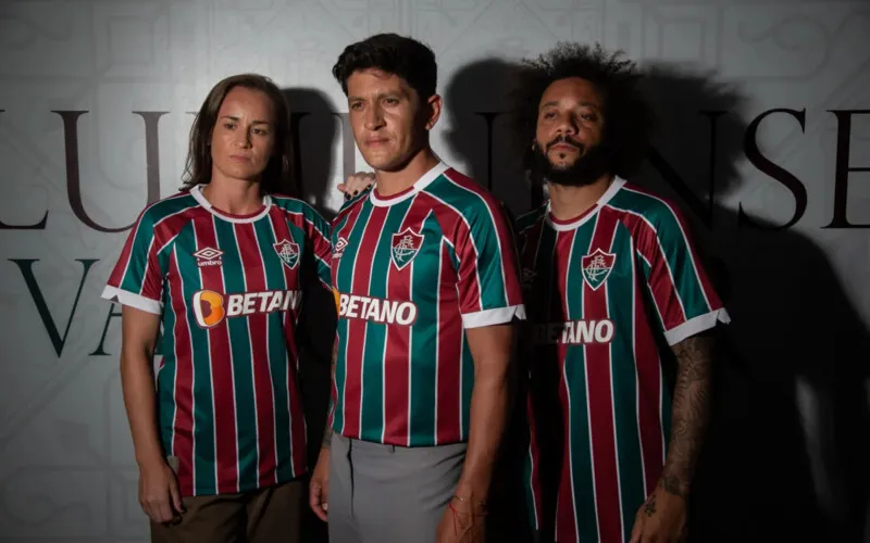 Os jogadores Cano, Marcelo e Gislaine foram os modelos da campanha de lançamento.