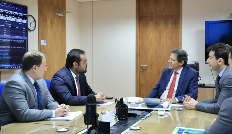 O governador Cláudio Castro se reuniu com o ministro da Fazenda, Fernando Haddad, nesta terça-feira (7), em Brasília