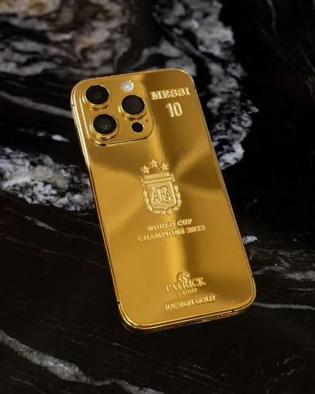 Modelo de iPhone comprado por Messi