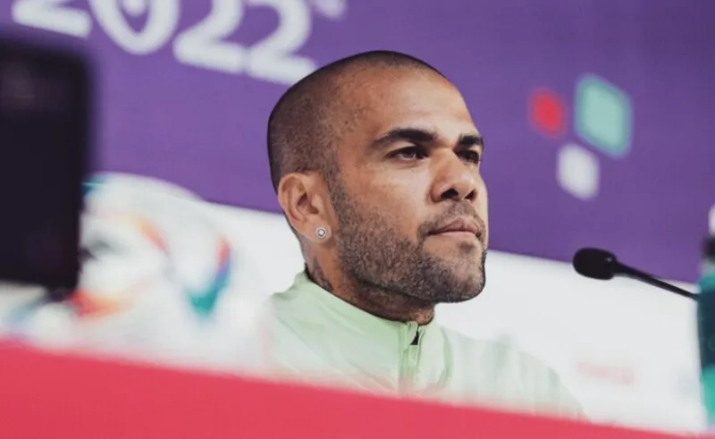 A imprensa espanhola afirma que esta pode ser a última vez que Dani Alves tenha a oportunidade de se manifestar sobre o caso