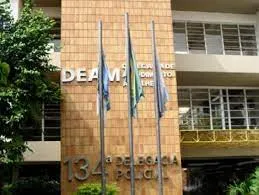Deam do município prendeu a acusada em flagrante nesta segunda (25/04)