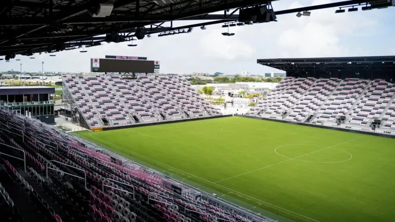 Estádio Drive Pink