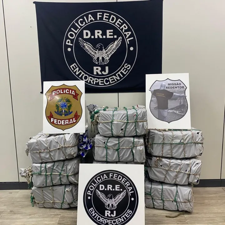 Quase 1,5 tonelada de cloridrato de cocaína foi apreendida pela Polícia Federal no estado