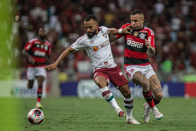 Flamengo e Fluminense disputam título do Carioca