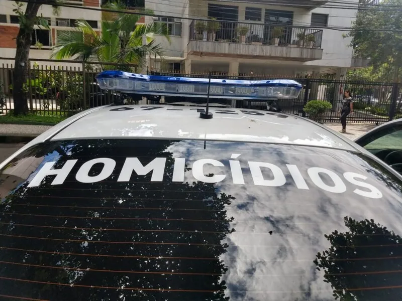 ualquer informação que leve à captura dos investigados pode ser fornecida por meio do Disque Denúncia