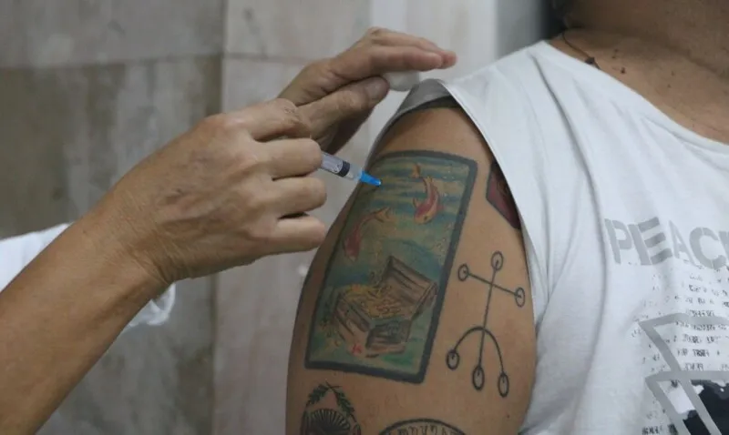 Mesmo quem foi vacinado contra a gripe no ano passado, deve receber uma nova dose neste ano