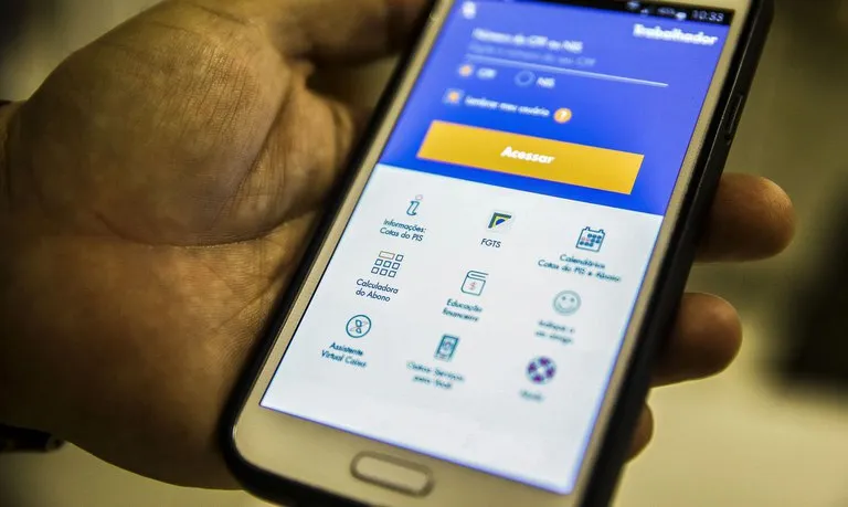 O valor máximo para retirada é de R$ 6.220,00