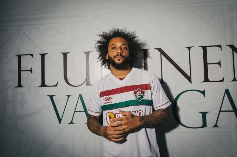 Marcelo é o astro da campanha de lançamento do novo uniforme