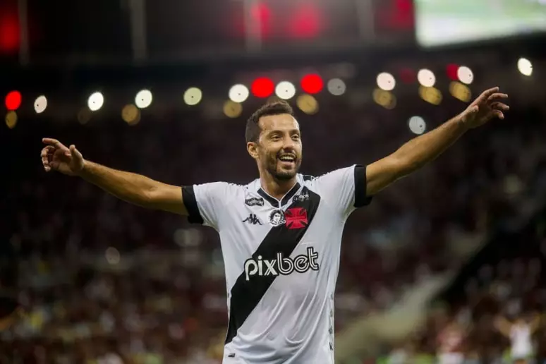 O desejo do atleta, após pendurar as chuteiras, é de retornar ao Vasco para fazer parte da comissão técnica em 2024