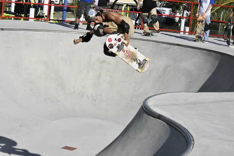 A cerimônia reuniu gestores do município, além de crianças e adolescentes alunos de skate do projeto do Maricá Esporte Presente