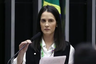 Amália Barros, relatora do projeto