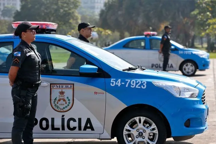 O trabalho integrado das polícias Civil e Militar ajuda a explicar números tão relevantes, afirmou o governador Cláudio Castro