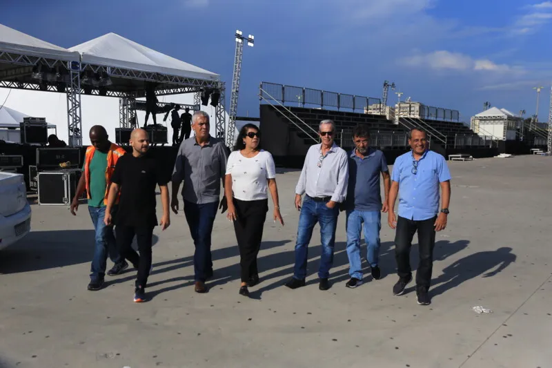 A festa será transmitida ao vivo, a partir das 19h, em todas as redes sociais da Prefeitura