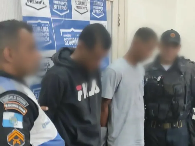 Homens foram capturados após perseguição e troca de tiros pelas ruas de Niterói