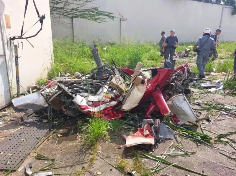Helicóptero que sobrevoava capital de SP realizava serviço de táxi-aéreo