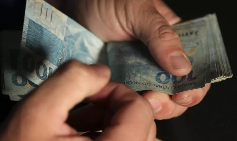 O pagamento do adicional de R$ 150 para famílias com crianças de até 6 anos ainda não começou