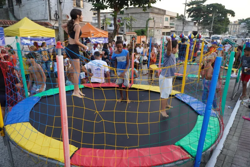 As obras para a revitalização da praça tiveram início no mês de outubro do ano passado
