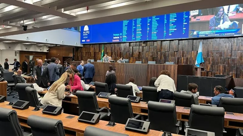 O texto segue para o governador Cláudio Castro, que tem até 15 dias úteis para sancioná-la ou vetá-la