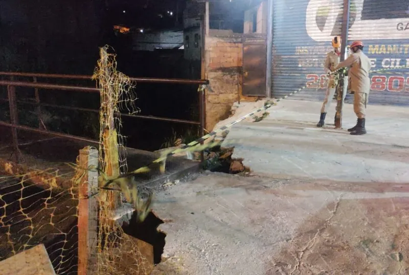 Base de ponte desmoronou e homem caiu no rio