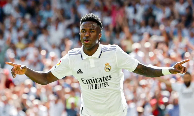 O anúncio ocorreu após os ataques racistas sofridos pelo atleta brasileiro Vinícius Jr., jogador do Real Madrid, no domingo (20)