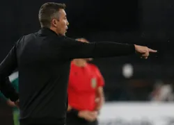 O treinador português foi demitido nesta terça-feira (03)