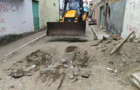 Ação da PM para retirada de barricadas prende três na Região dos Lagos